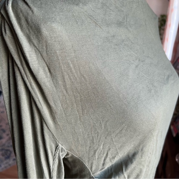 Free People Intimately Night We Met green Ribbed Ruched Long Sleeve Tee Sz L - Picture 7 of 8